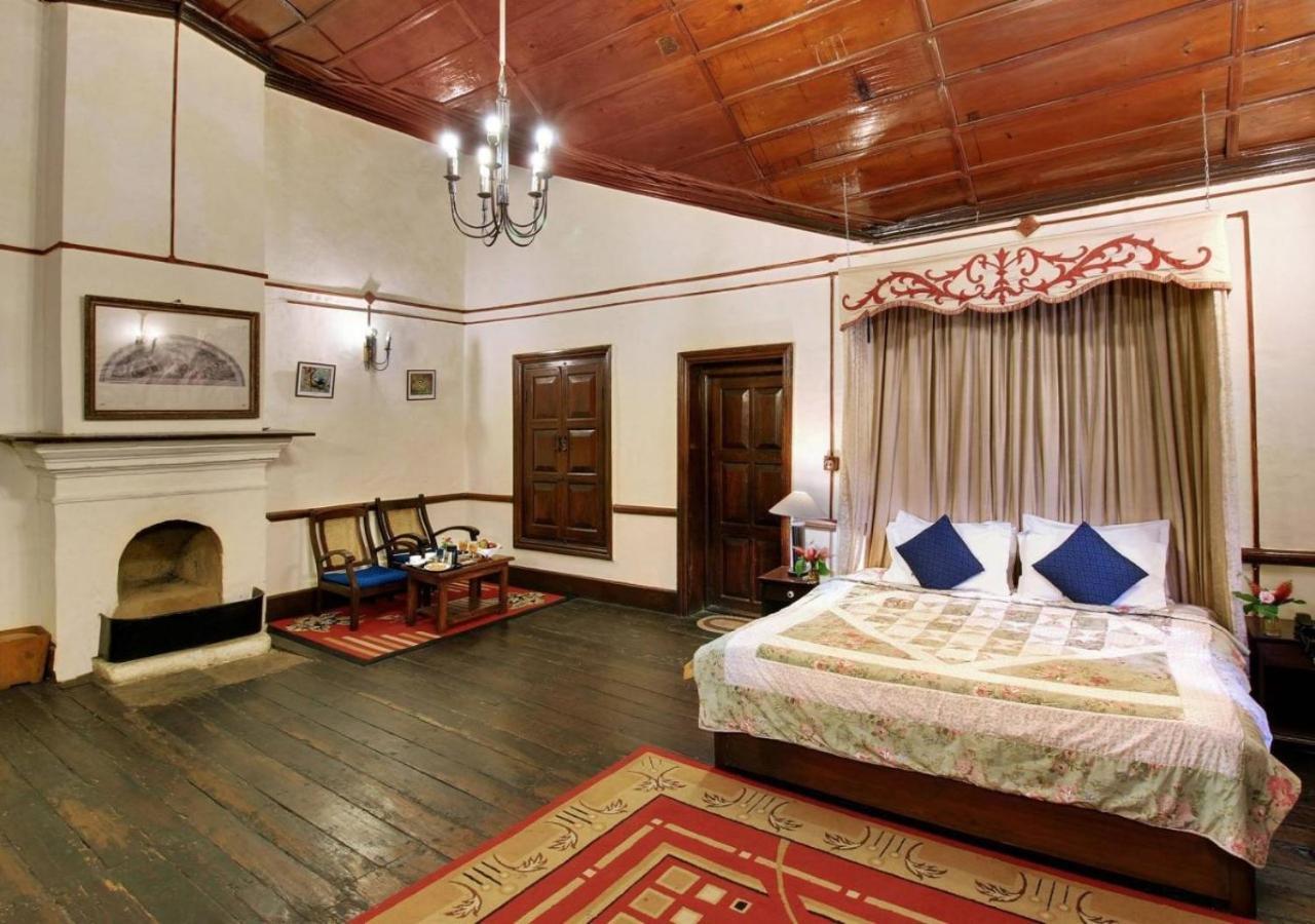 Chevron Rosemount Hotel Ranikhet Eksteriør billede