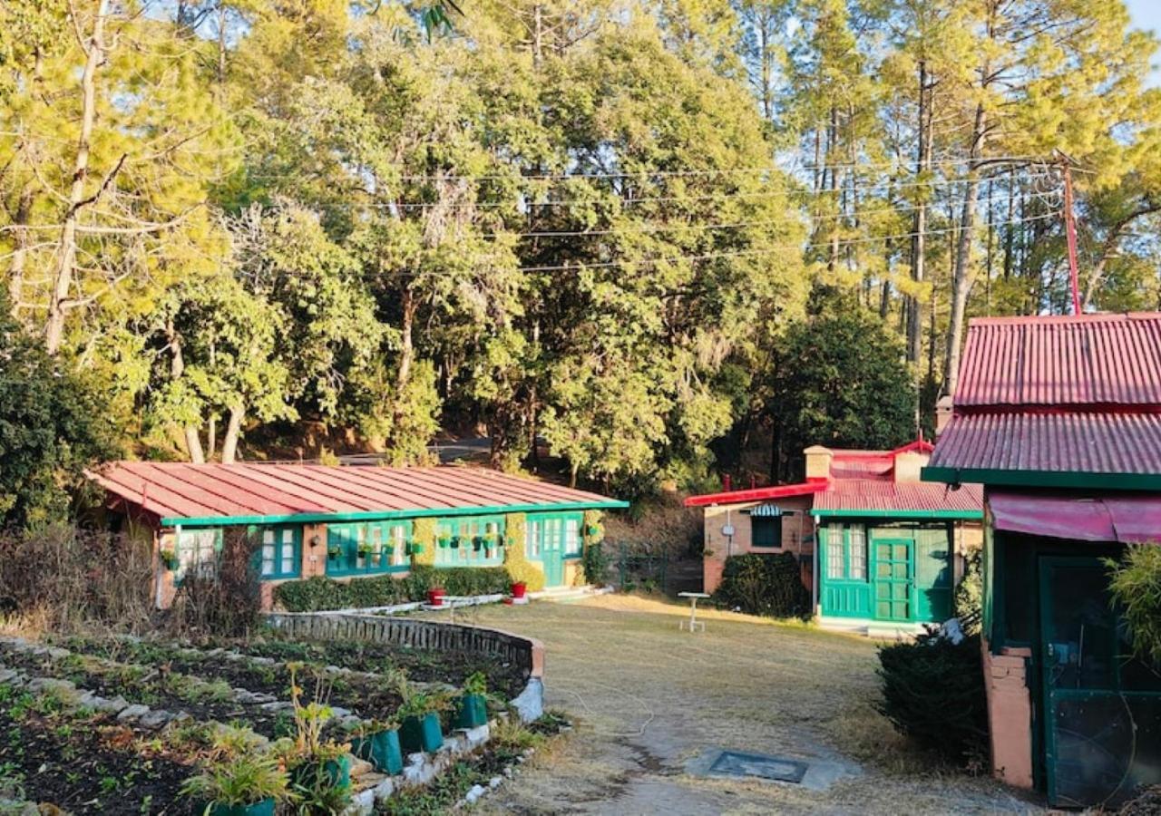 Chevron Rosemount Hotel Ranikhet Eksteriør billede